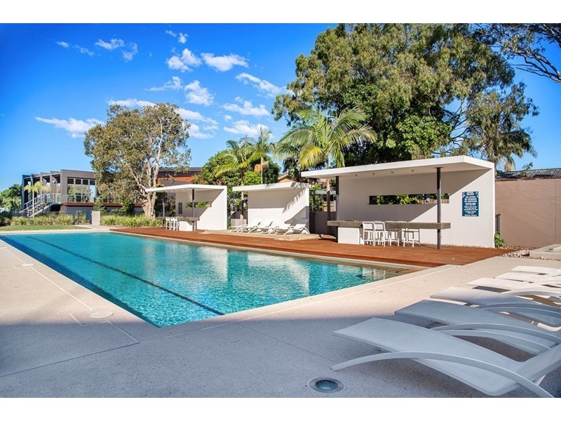 1305/1 Sunset Avenue, Paradise Point QLD 4216