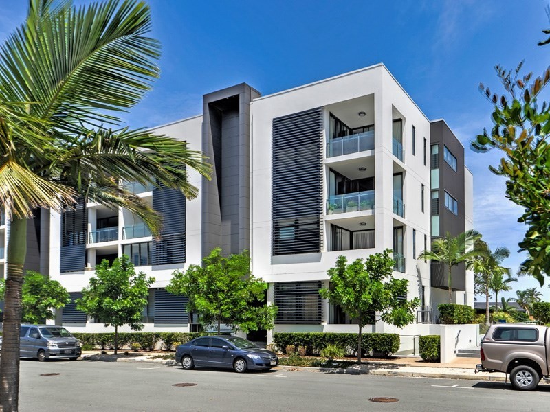 1305/1 Sunset Avenue, Paradise Point QLD 4216