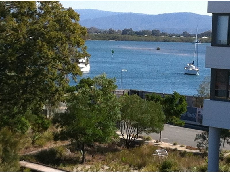 1305/1 Sunset Avenue, Paradise Point QLD 4216