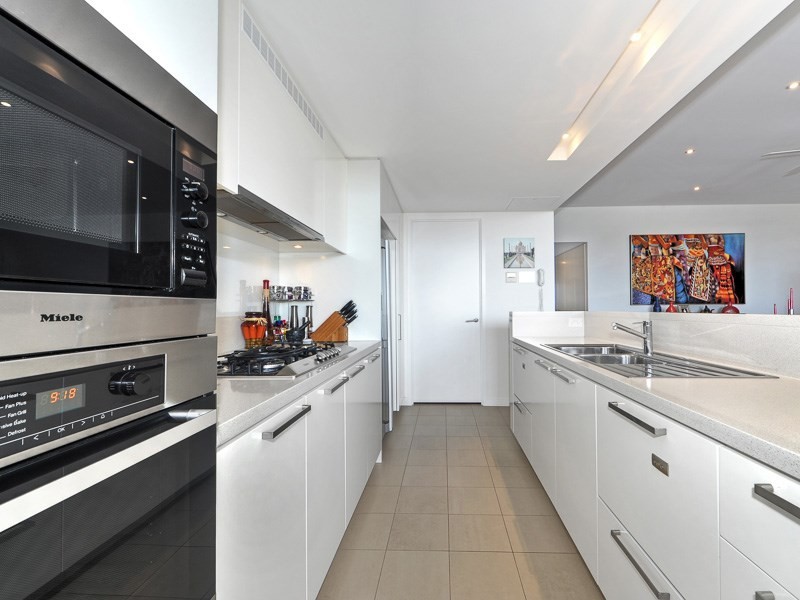 6404/323 Bayview Street, Hollywell QLD 4216