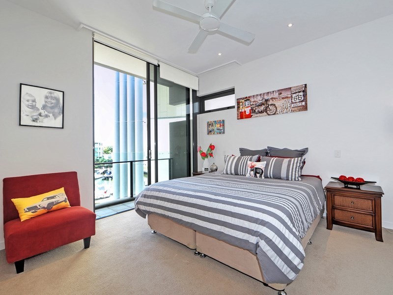 6404/323 Bayview Street, Hollywell QLD 4216