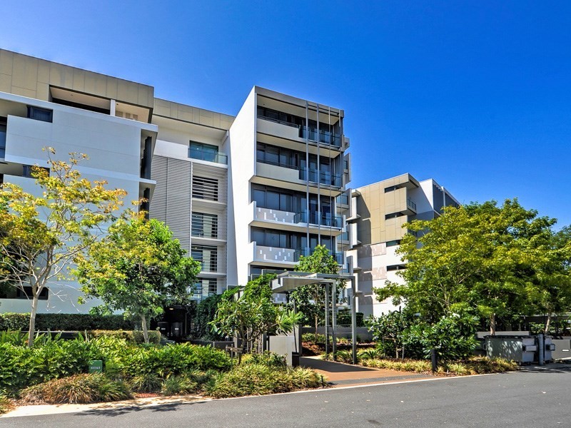 6404/323 Bayview Street, Hollywell QLD 4216