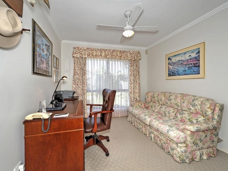 2 Glenwater Crescent, Helensvale QLD 4212