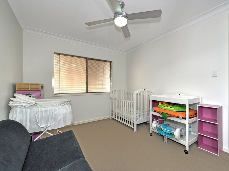 17 Rhodium Crescent, Hope Island QLD 4212