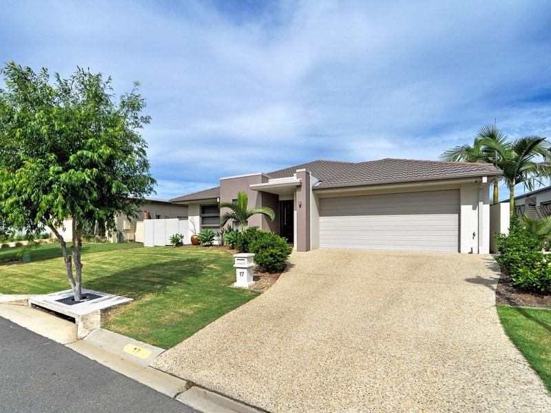 17 Rhodium Crescent, Hope Island QLD 4212