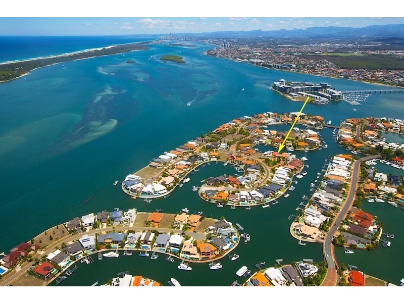 37 The Peninsula, Sovereign Islands QLD 4216