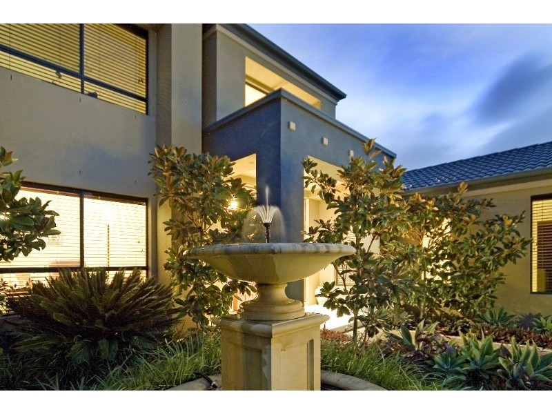 Hope Island QLD 4212