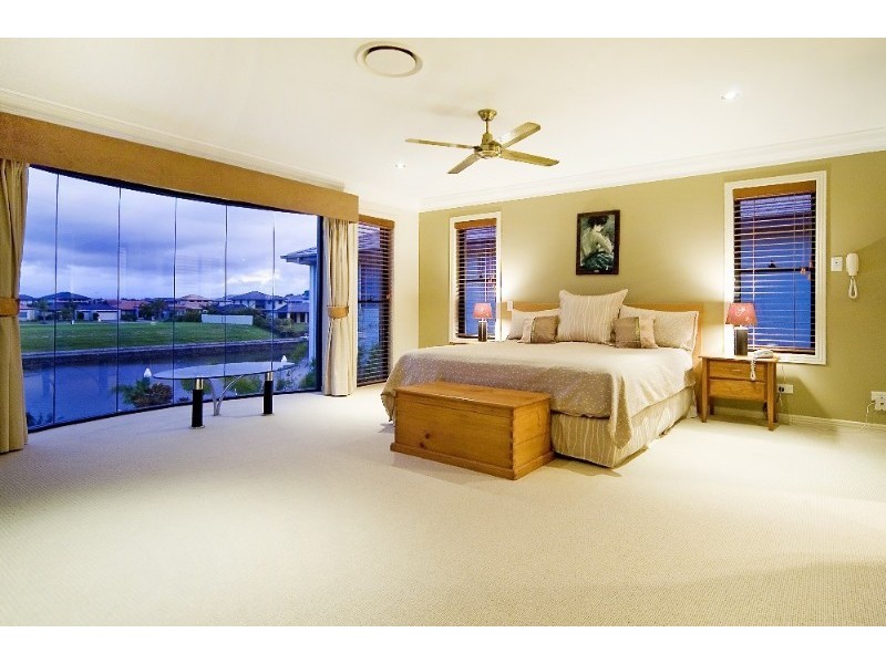 Hope Island QLD 4212