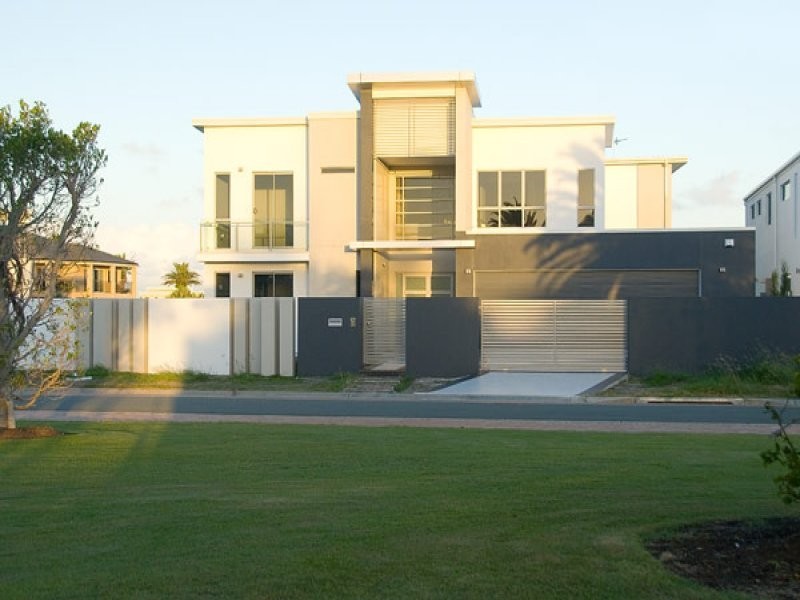 Paradise Point QLD 4216