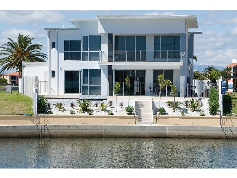 Paradise Point QLD 4216