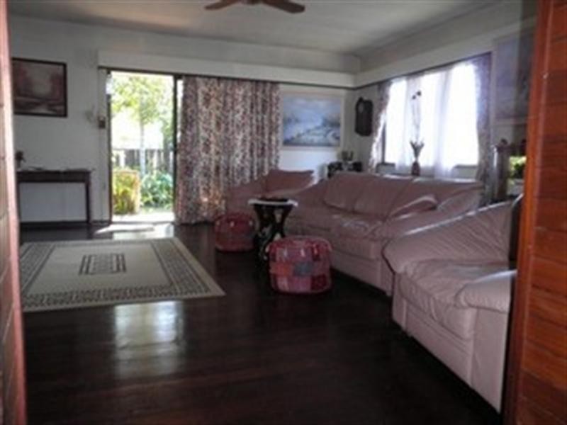 14 Victor Avenue, Paradise Point QLD 4216