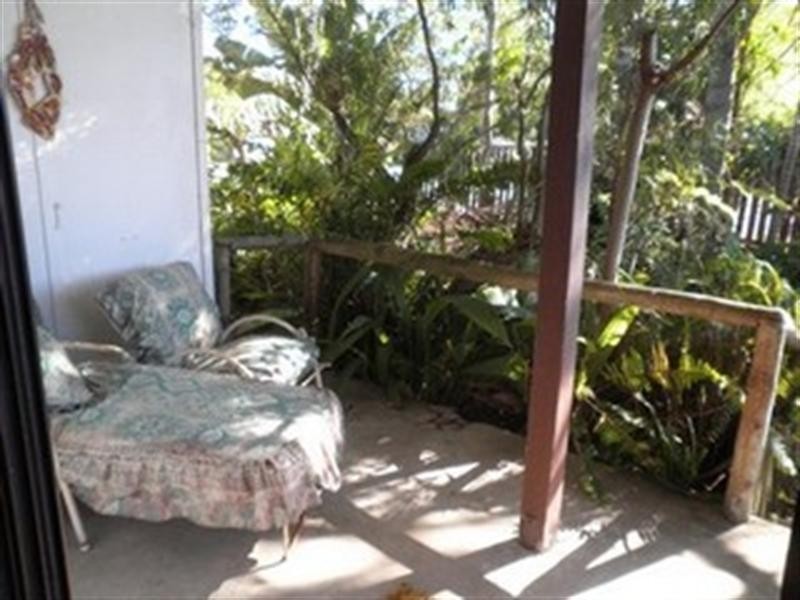 14 Victor Avenue, Paradise Point QLD 4216