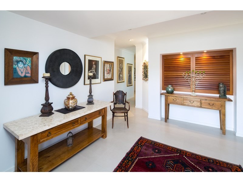 7 Shoreham Close, Arundel QLD 4214