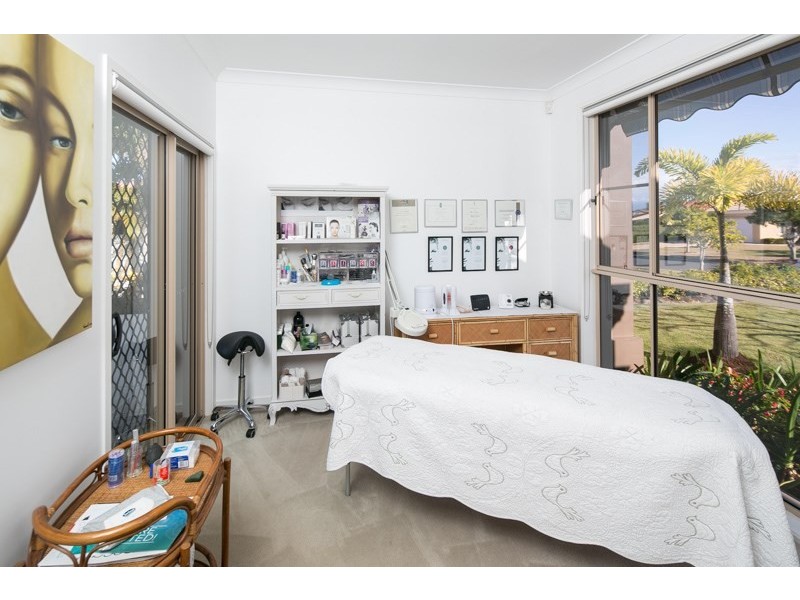 7 Shoreham Close, Arundel QLD 4214