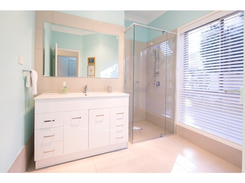 7 Shoreham Close, Arundel QLD 4214