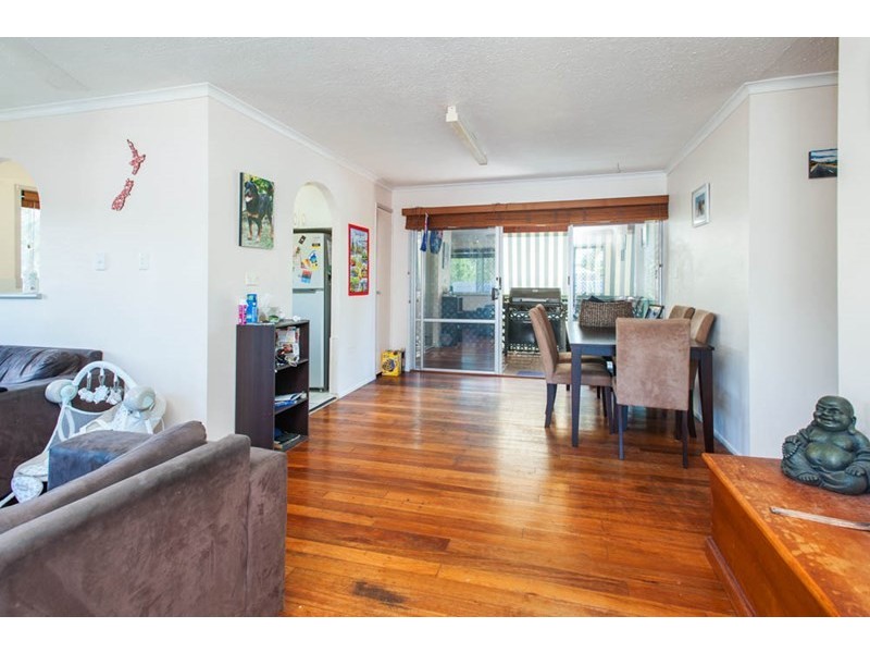 15 Iando Street, Coombabah QLD 4216