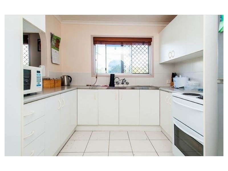 15 Iando Street, Coombabah QLD 4216