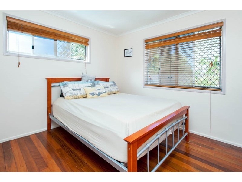 15 Iando Street, Coombabah QLD 4216