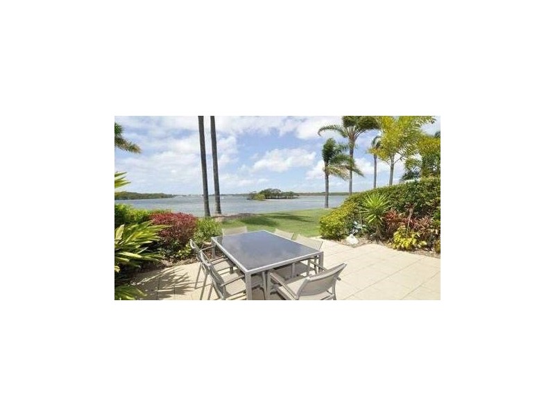 22/81 Boykambil Esplanade, Hope Island QLD 4212