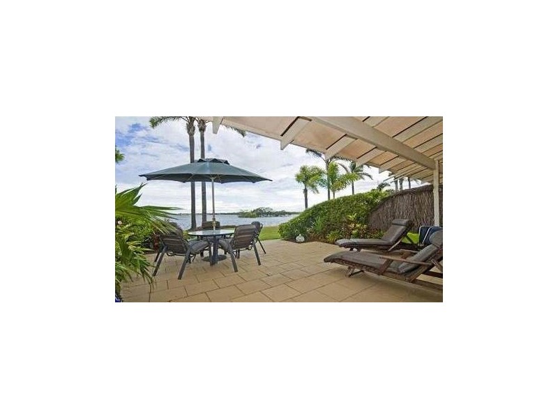 22/81 Boykambil Esplanade, Hope Island QLD 4212