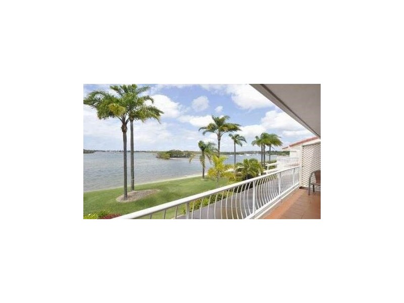 22/81 Boykambil Esplanade, Hope Island QLD 4212