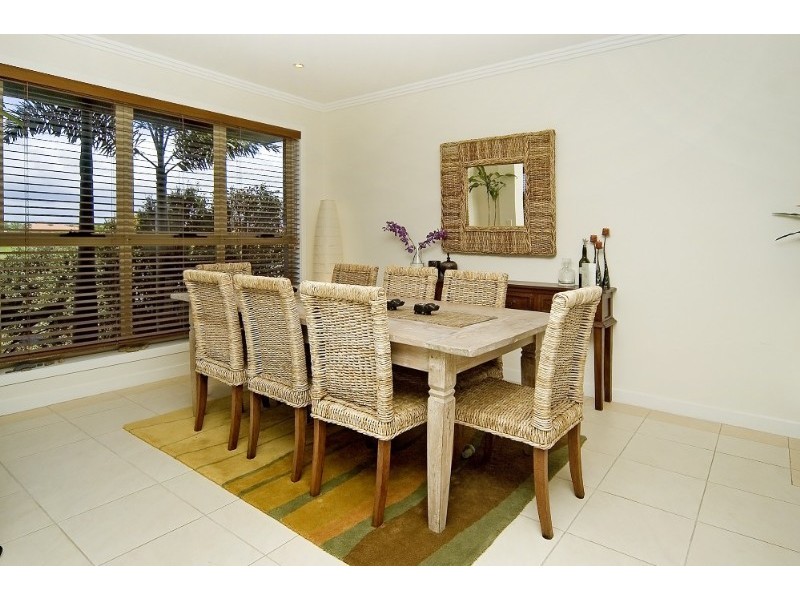 Hope Island QLD 4212