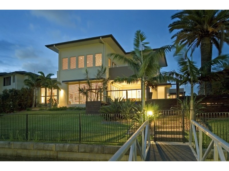 Hope Island QLD 4212