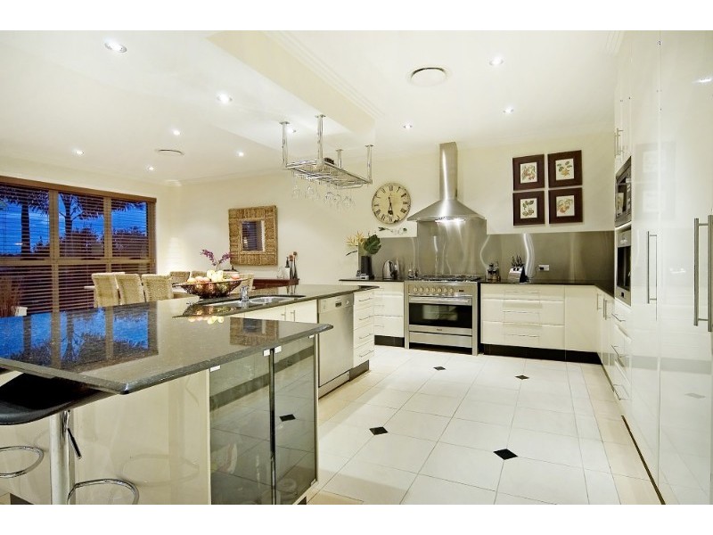 Hope Island QLD 4212