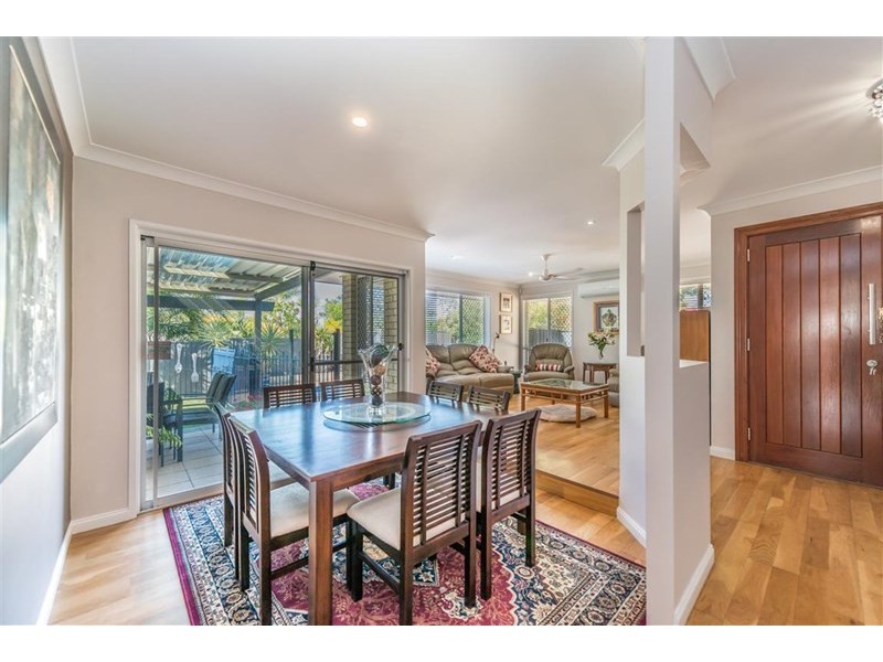 1 Crampton Court, Parkwood QLD 4214