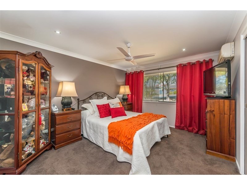 1 Crampton Court, Parkwood QLD 4214