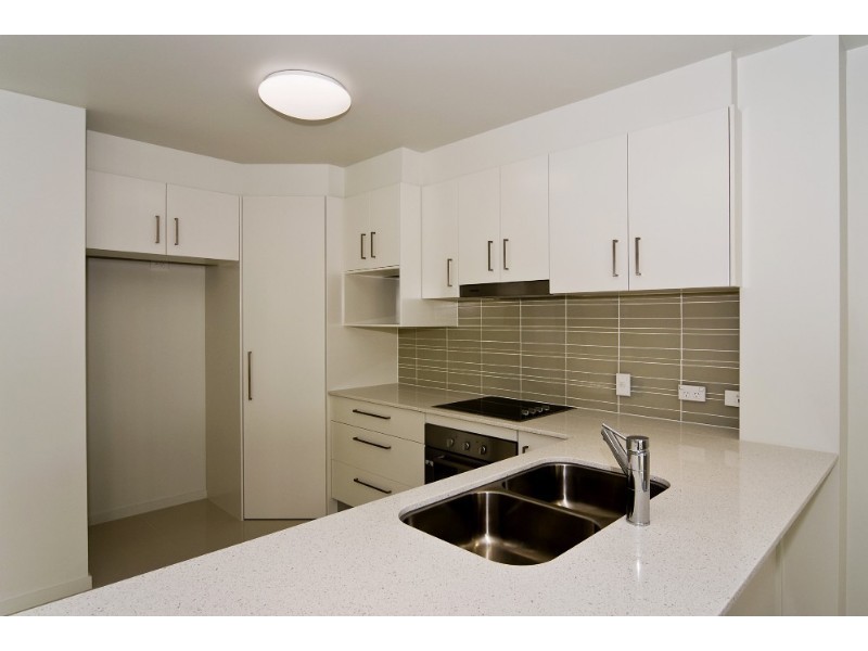 Paradise Point QLD 4216