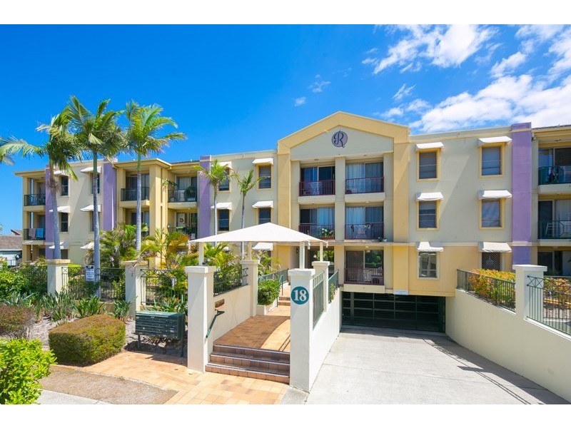 2/14-18 Jennifer Avenue, Runaway Bay QLD 4216