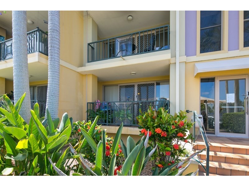 2/14-18 Jennifer Avenue, Runaway Bay QLD 4216