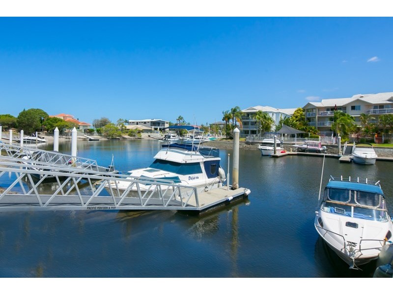 2/14-18 Jennifer Avenue, Runaway Bay QLD 4216