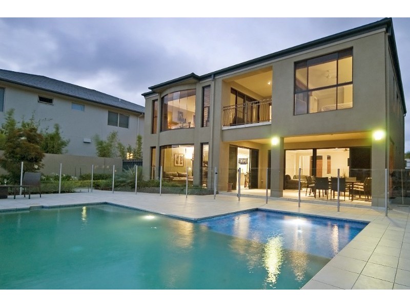 Hope Island QLD 4212