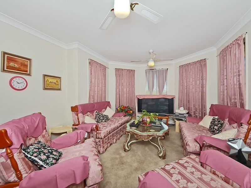 1 Ben Dalley Drive, Helensvale QLD 4212