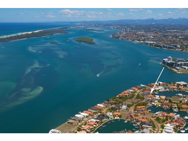 28 King Arthurs Court, Paradise Point QLD 4216