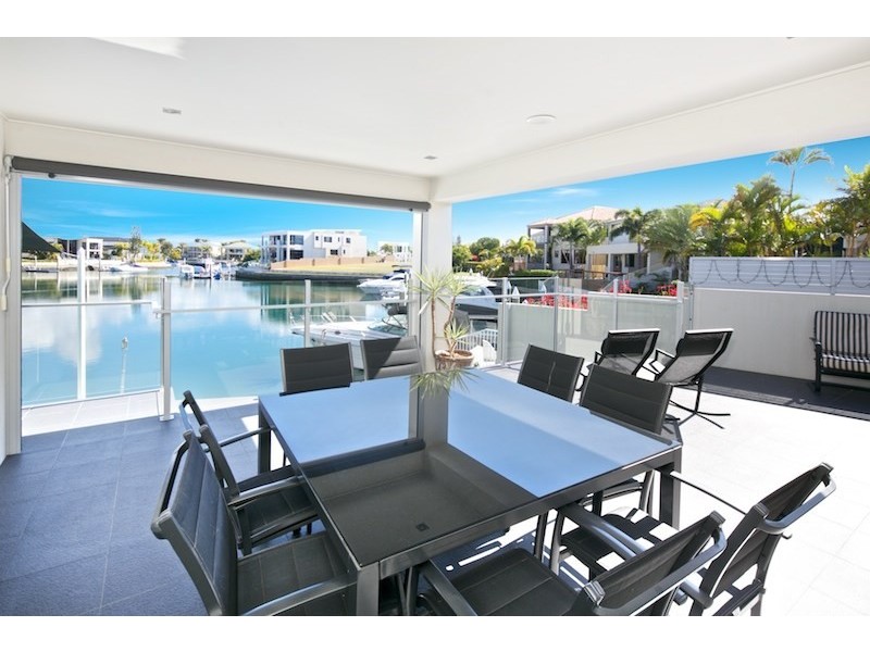 28 King Arthurs Court, Paradise Point QLD 4216