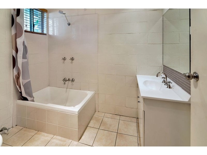 7 Teal Avenue, Paradise Point QLD 4216