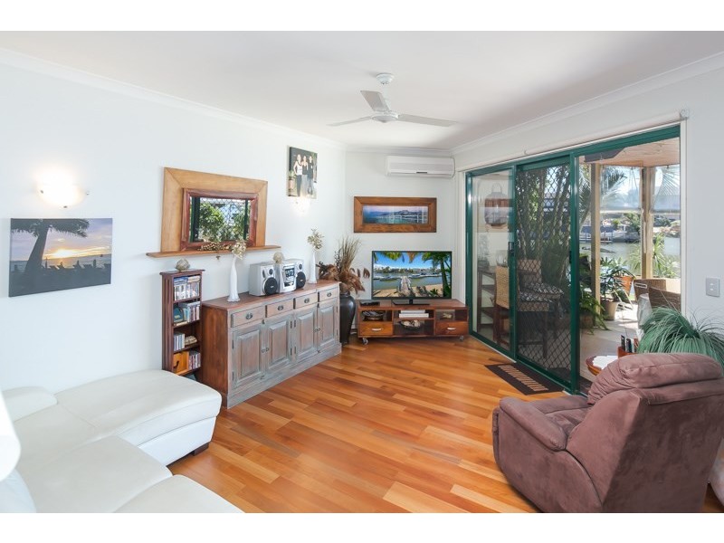 30/100 Morala Avenue, Runaway Bay QLD 4216