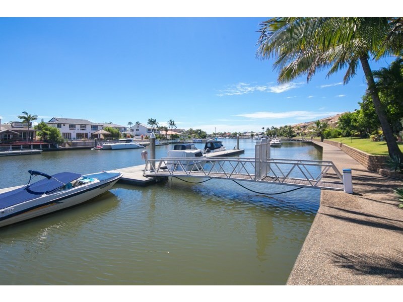 30/100 Morala Avenue, Runaway Bay QLD 4216