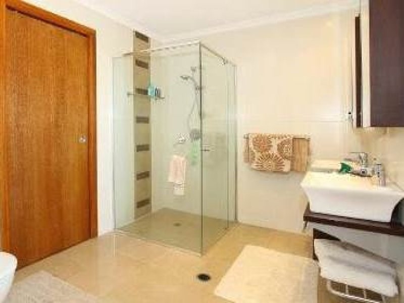 7 Jennifer Avenue, Runaway Bay QLD 4216