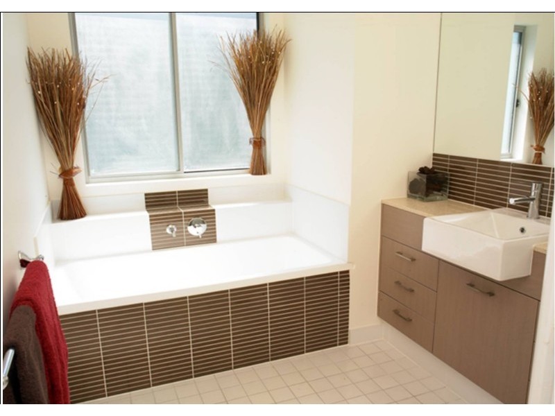 Hope Island QLD 4212