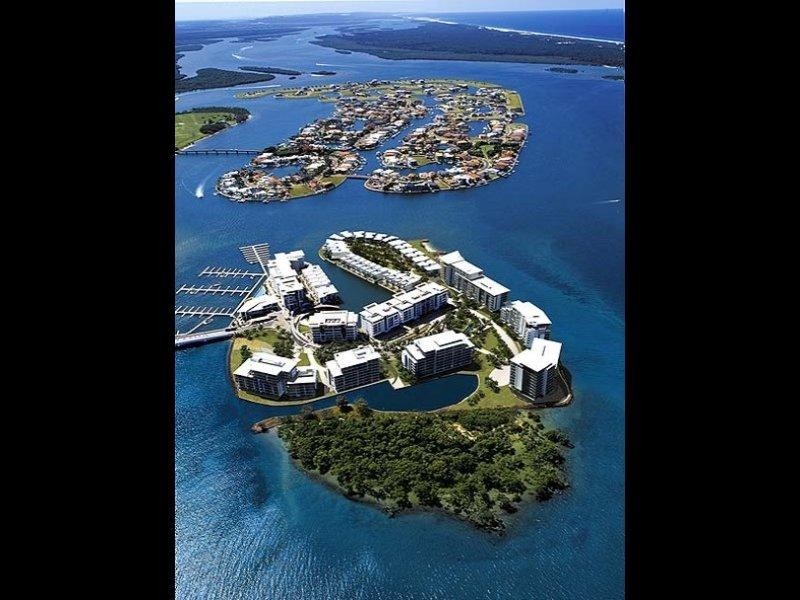 Paradise Point QLD 4216