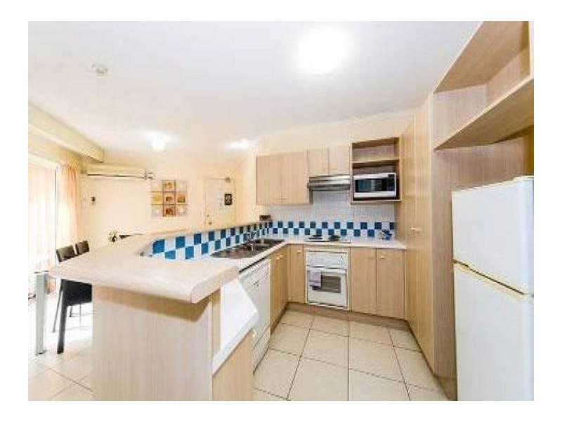 220 Marine Parade, Labrador QLD 4215