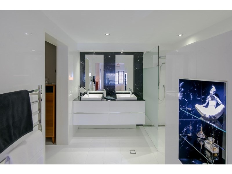 13/3 Marina Crescent, Hollywell QLD 4216