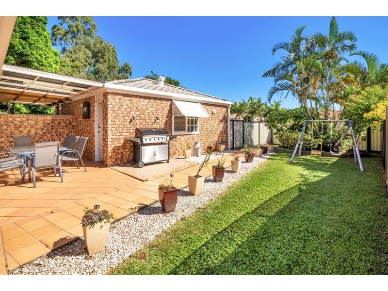 1/3 Kenny Drive, Labrador QLD 4215