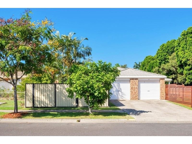 1/3 Kenny Drive, Labrador QLD 4215