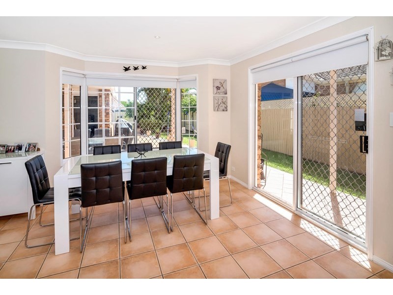 1/3 Kenny Drive, Labrador QLD 4215