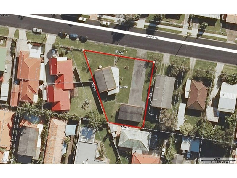 54 Milton Avenue, Paradise Point QLD 4216